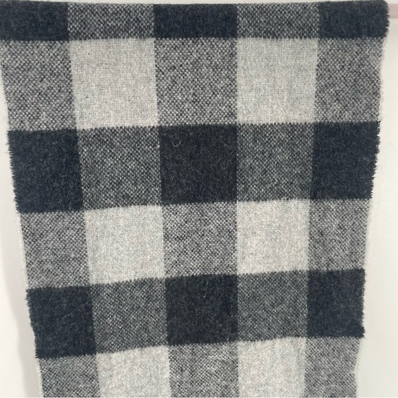 Cashmere Blend Wool Blend Buffalo Check Fringe Scarf 11.5" x 64.25" Outdoor - Picture 2 of 6
